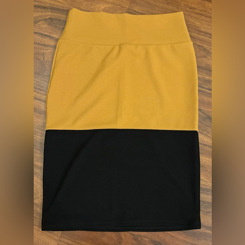 Elegant Mustard and Black Women's Skirt